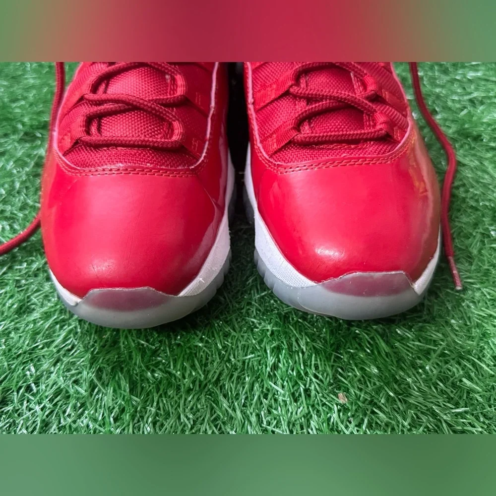 Jordan 11 Retro Win Like 96‎ Size 8.5